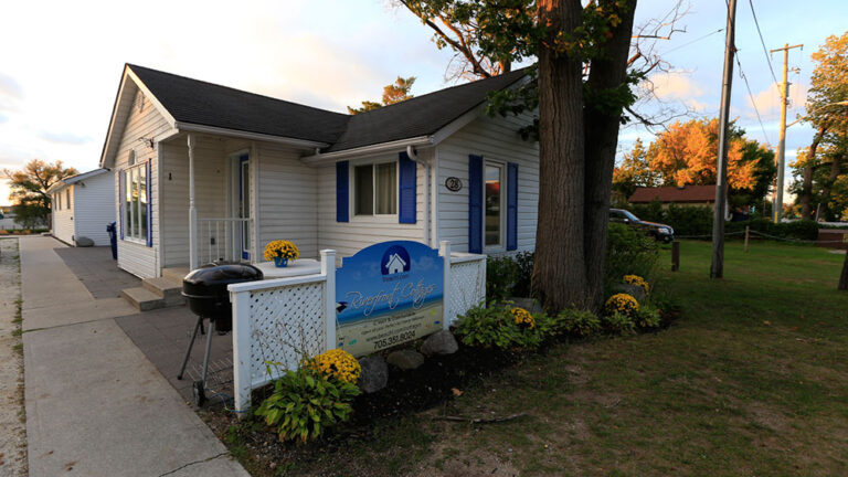 Beach1riverfrontcottages 768x432