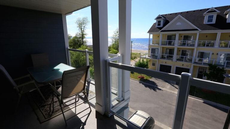 beach1 beach houses b4 interior 19 768x431